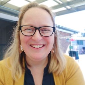 Meet your Posher, Emma